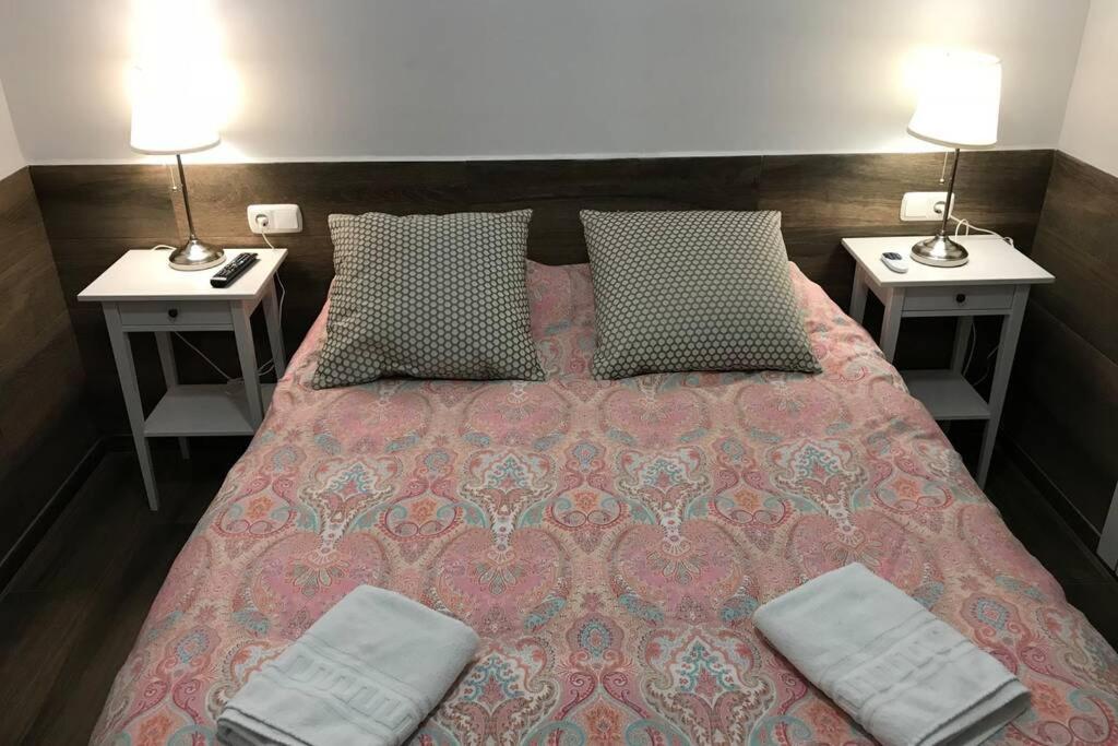 Bonito Apartamento Junto A Paseo De La Bomba Apartment Granada Bagian luar foto