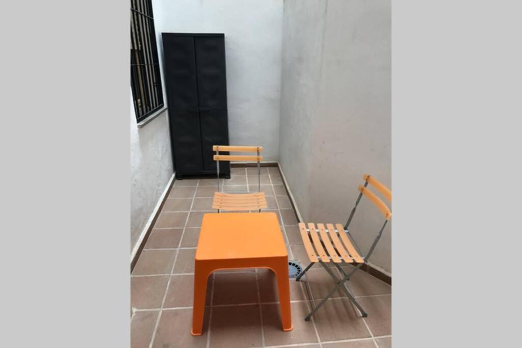 Bonito Apartamento Junto A Paseo De La Bomba Apartment Granada Bagian luar foto