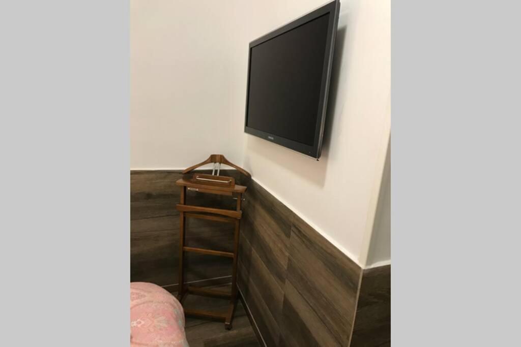 Bonito Apartamento Junto A Paseo De La Bomba Apartment Granada Bagian luar foto